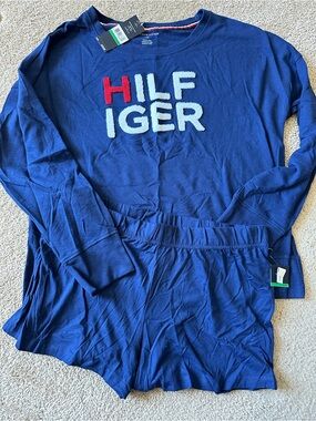 NWT Tommy Hilfiger Women’s Large Navy  Logo Summer Pajama Set